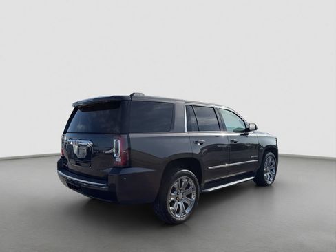 Used 2017 GMC Yukon Denali w/ Open Road Package AWD/4WD image 6