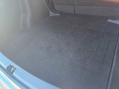 Used 2022 Toyota Corolla LE image 19