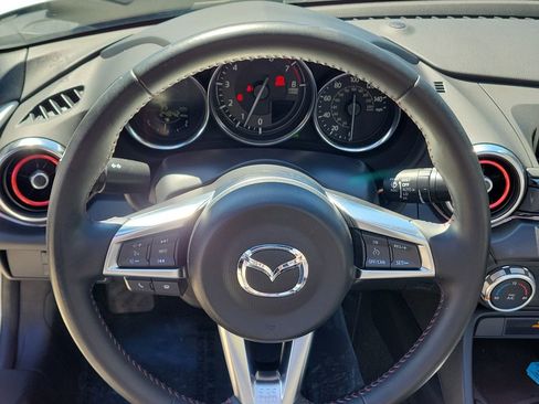 Used 2018 MAZDA MX-5 Miata Grand Touring RWD image 20