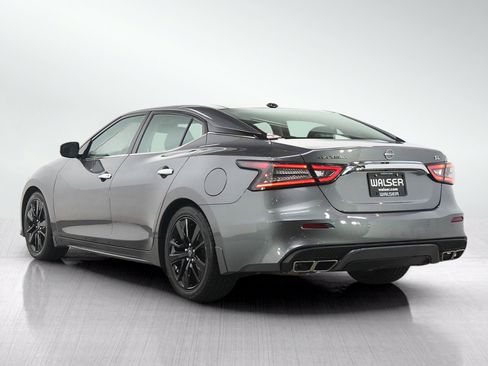 Used 2023 Nissan Maxima SL FWD image 3