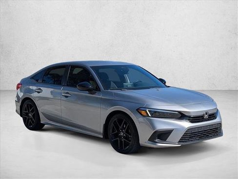 Used 2022 Honda Civic Sport image 3