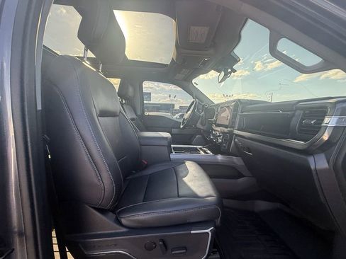 Used 2023 Ford F250 Lariat w/ Lariat Ultimate Package image 23