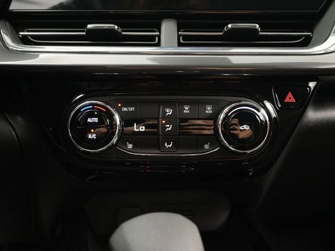 Used 2026 Chevrolet Trax ACTIV w/ Driver Confidence Package image 19