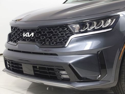 Used 2023 Kia Sorento EX w/ Panoramic Sunroof Package FWD image 55