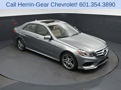 Used 2015 Mercedes-Benz E 350 Sedan image 35
