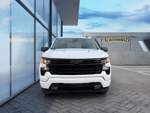 Used 2023 Chevrolet Silverado 1500 Custom w/ LPO, Dark Essentials Package image 2