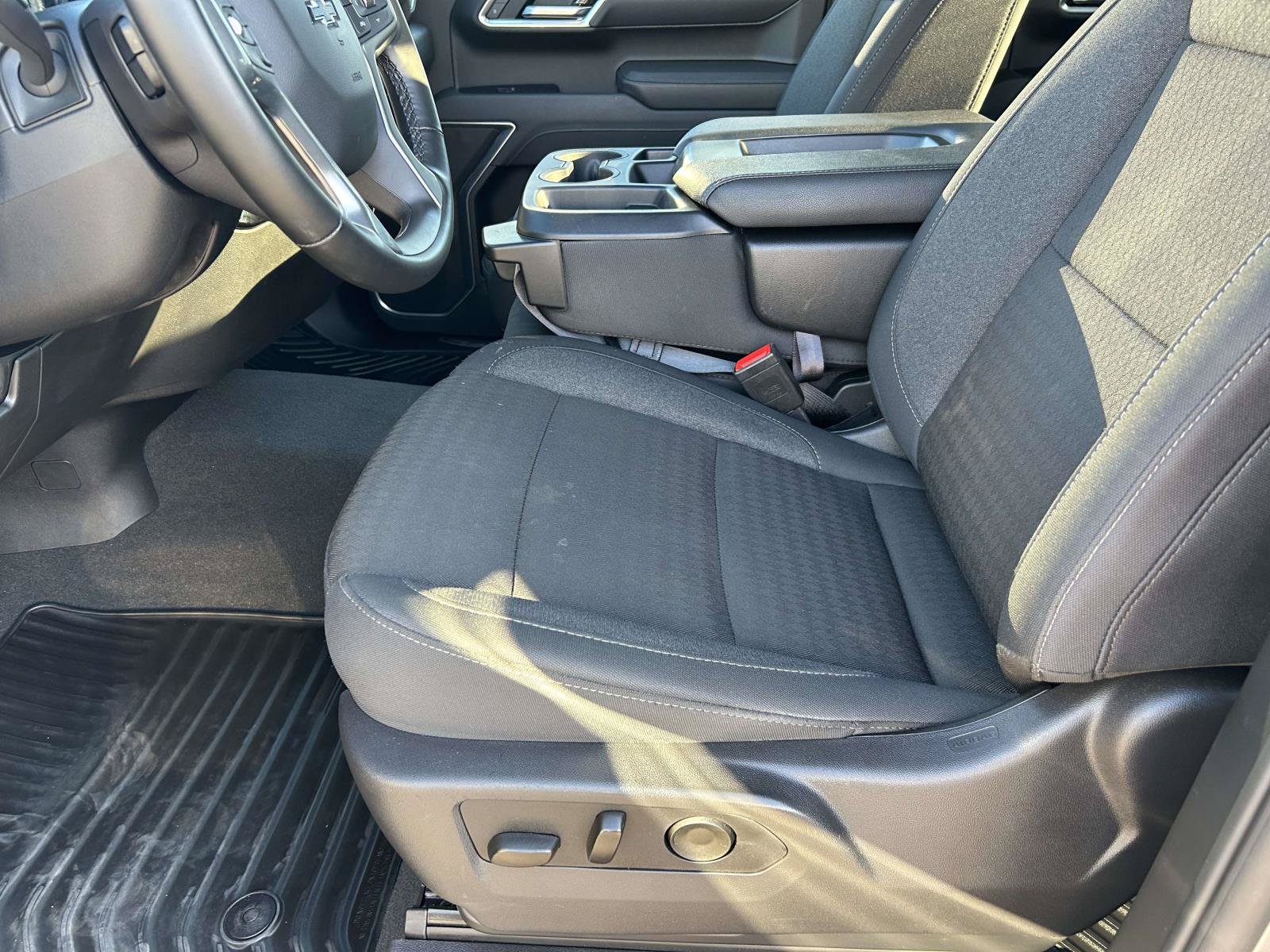 Used 2026 Chevrolet Silverado 1500 RST AWD/4WD image 16