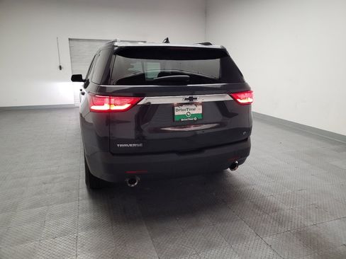Used 2020 Chevrolet Traverse LT FWD image 6