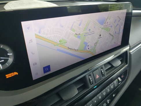 Used 2023 Lexus ES 350 F Sport w/ Accessory Package (Z2) FWD image 26