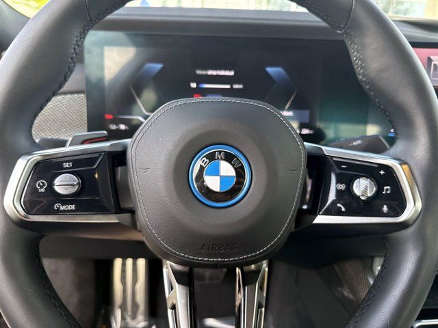 Certified 2023 BMW i7 xDrive60 AWD/4WD image 30