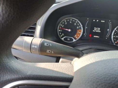 Used 2023 Jeep Renegade Latitude image 18