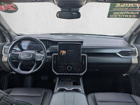 Used 2024 GMC Acadia Elevation image 17