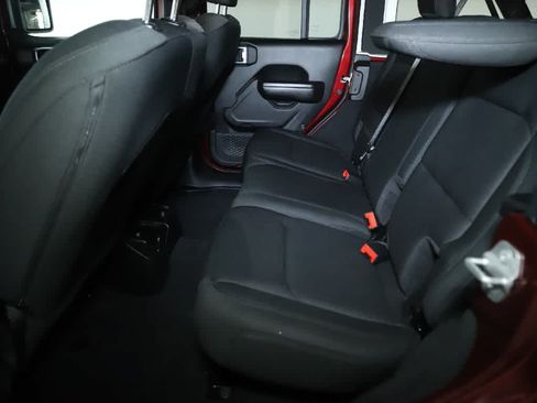 Used 2021 Jeep Wrangler Unlimited Sport AWD/4WD image 14