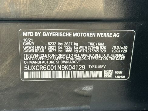 Used 2022 BMW X5 xDrive40i w/ Parking Assistance Package AWD/4WD image 57