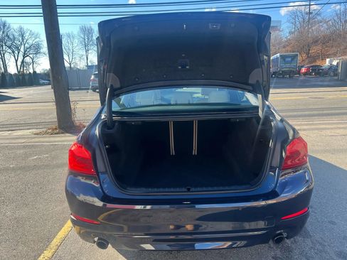 Used 2017 BMW 530i 530i Sedan 4D w/ Premium Package image 9