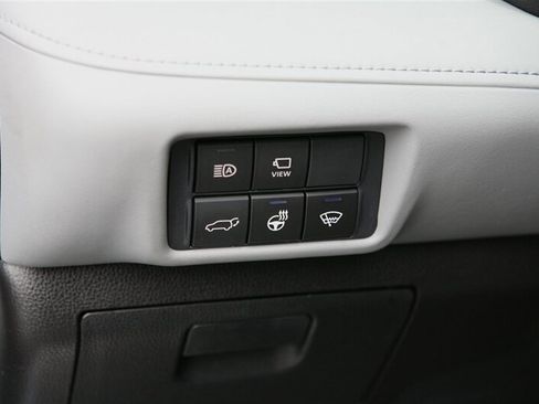 Used 2021 Toyota Highlander Platinum AWD/4WD image 11