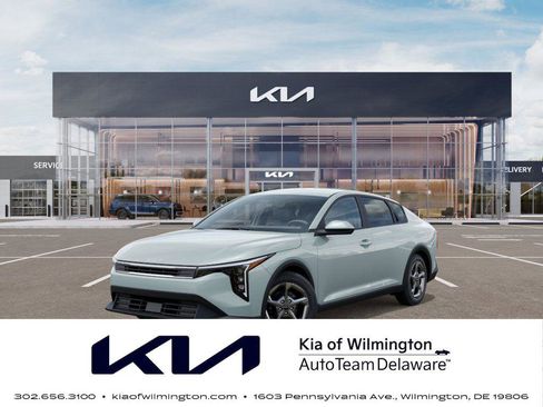 New 2026 Kia K4 LX image 1
