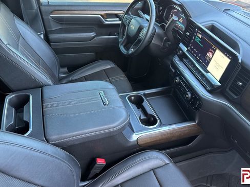Certified 2025 Chevrolet Silverado 3500 High Country w/ High Country Premium Package AWD/4WD image 16