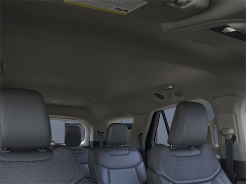 New 2025 Ford Explorer Active w/ Active Comfort Package image 22