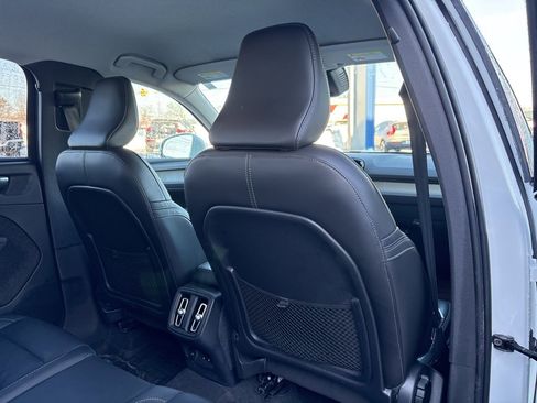 Used 2023 Volvo XC40 B5 Core w/ Protection Package Premier image 35