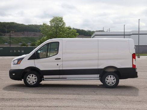 Used 2024 Ford Transit 250 Low Roof w/ Exterior Upgrade Package RWD image 4