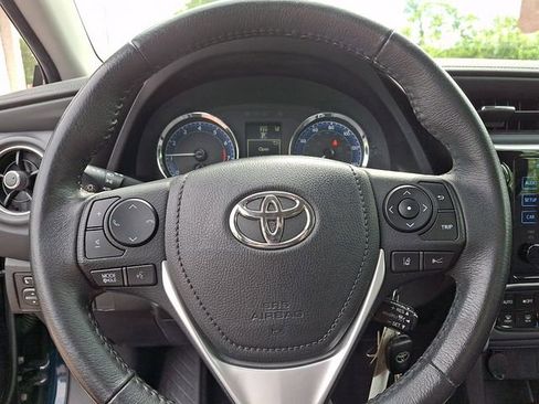 Used 2018 Toyota Corolla SE FWD image 20