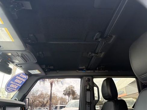 Used 2023 Ford Bronco Badlands w/ Sasquatch Package AWD/4WD image 25