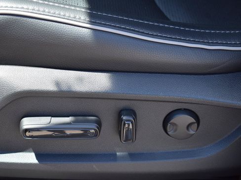 Used 2023 Honda Pilot Elite image 25