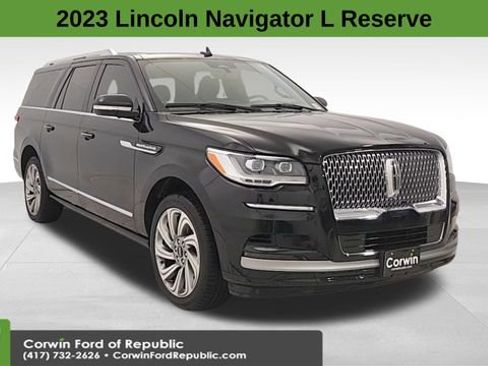 Used 2023 Lincoln Navigator L Reserve w/ Equipment Group 201A image 1