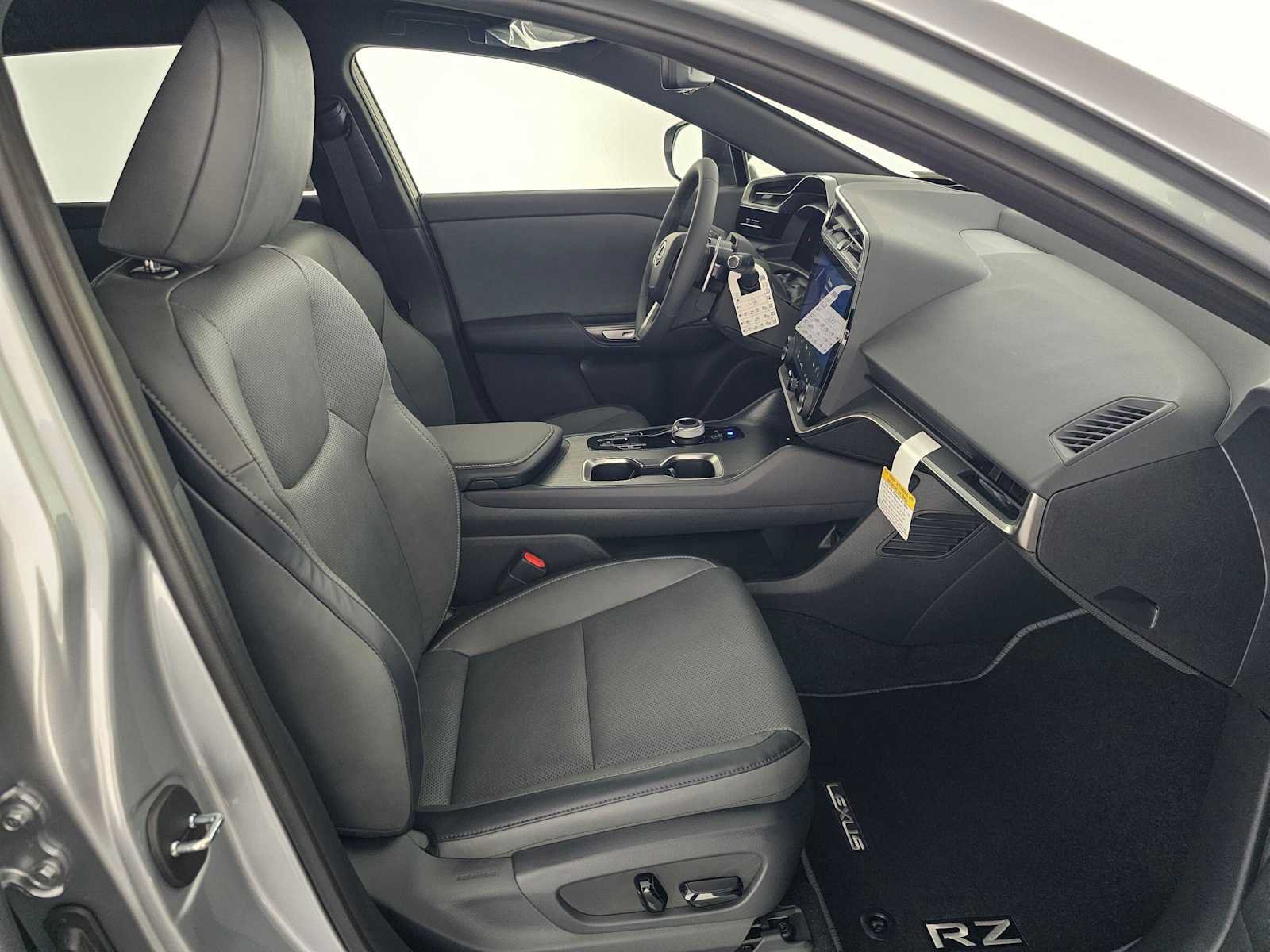New 2026 Lexus RZ 350e 2WD w/ Technology Package image 10