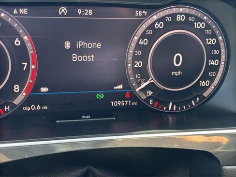 Used 2019 Volkswagen Tiguan SEL R-Line image 14