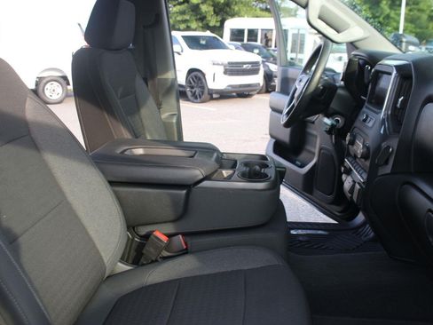 Used 2022 Chevrolet Silverado 2500 Custom w/ Custom Value Package AWD/4WD image 35