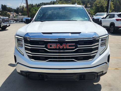 Used 2025 GMC Sierra 1500 SLT RWD image 1