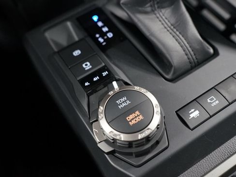 New 2026 Toyota Tacoma Limited AWD/4WD image 24