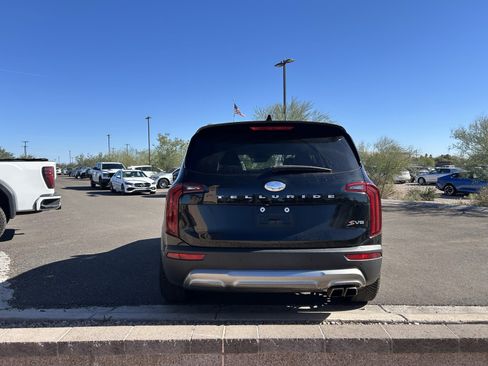 Used 2020 Kia Telluride S image 4