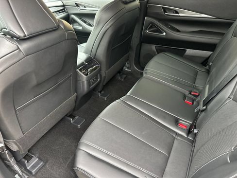 Used 2026 INFINITI QX60 Luxe w/ Cargo Package FWD image 16