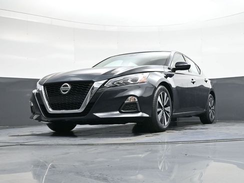 Used 2022 Nissan Altima 2.5 SV image 39