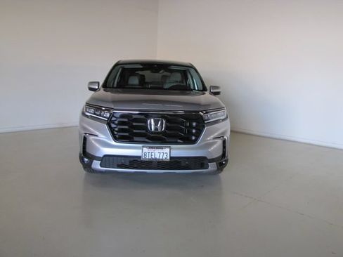 Certified 2024 Honda Pilot EX-L image 2