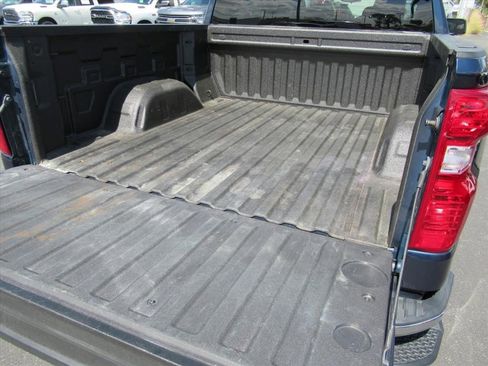 Certified 2023 Chevrolet Silverado 1500 LT AWD/4WD image 28