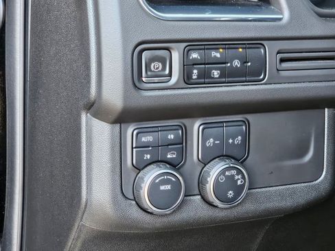 Used 2023 Chevrolet Tahoe LT w/ Luxury Package AWD/4WD image 27