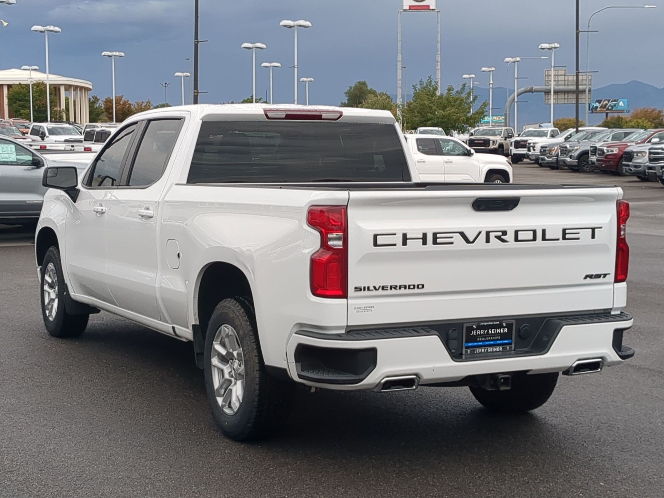 Certified 2023 Chevrolet Silverado 1500 RST AWD/4WD image 3