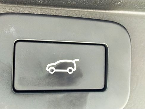 Used 2024 Land Rover Range Rover SE image 14