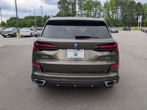 New 2026 BMW X5 xDrive50e w/ M Sport Package image 4