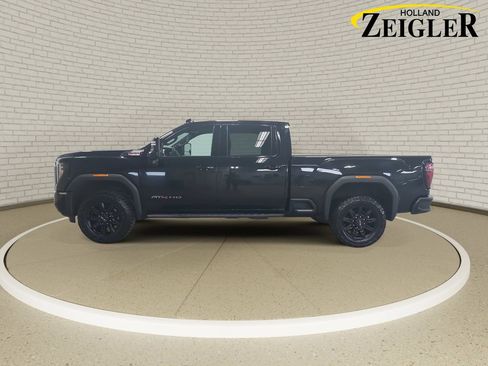 Used 2024 GMC Sierra 3500 AT4 w/ AT4 Premium Plus Package image 8