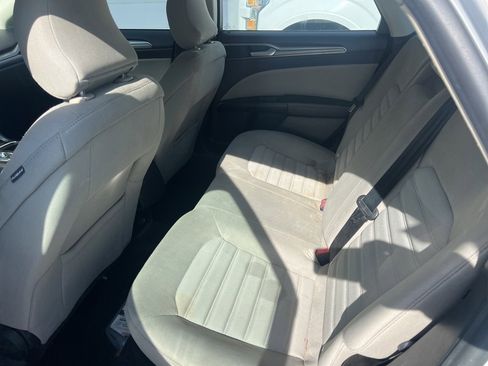Used 2018 Ford Fusion S image 5