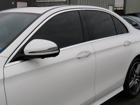 Used 2019 Mercedes-Benz E 300 w/ Premium 1 Package image 5