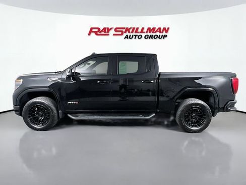 Used 2025 GMC Sierra 1500 AT4 w/ AT4 Premium Package AWD/4WD image 4