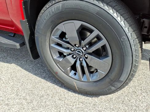 New 2026 Nissan Frontier SV w/ SV Convenience Package image 3