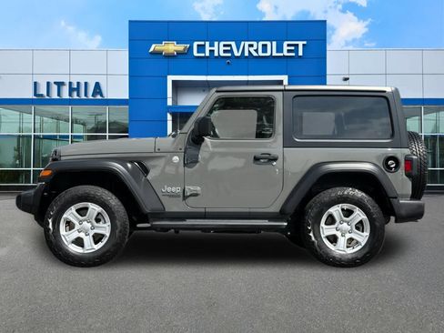 Used 2021 Jeep Wrangler Sport AWD/4WD image 5