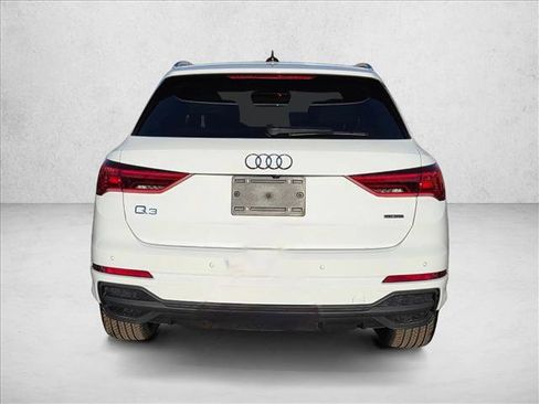 New 2025 Audi Q3 2.0T Premium image 8